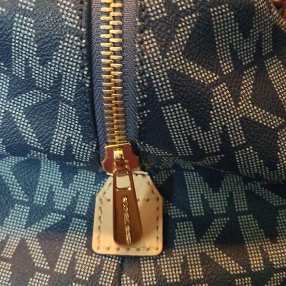 Michael Kors "HAMILTON" Weekender Monogram Bag - Picture 6 of 8